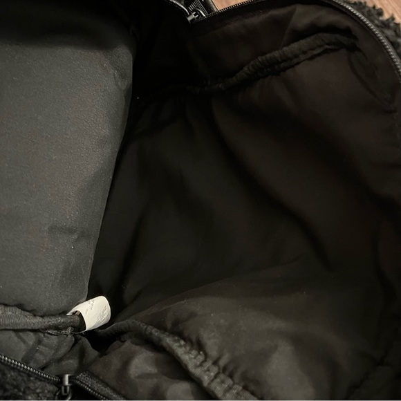 Levi’s Teddy Backpack - Picture 3 of 3